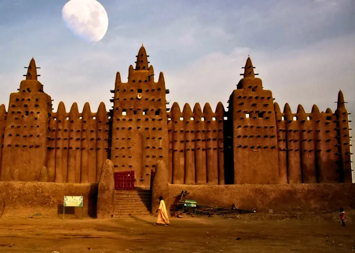 Great Mosque of Djenné - Traditional Art & Design