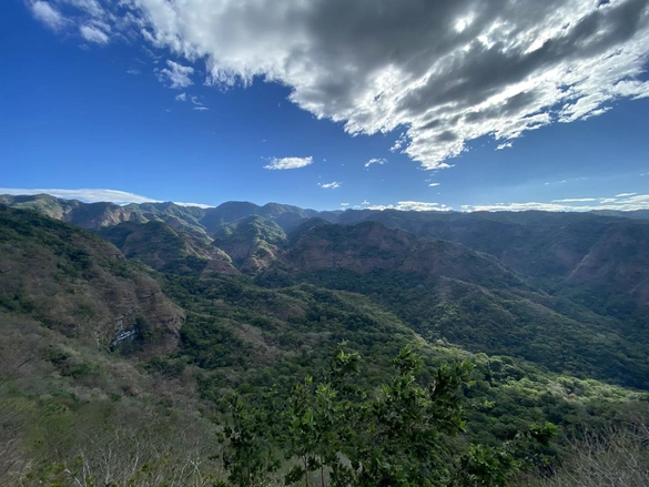 weather in el salvador in september